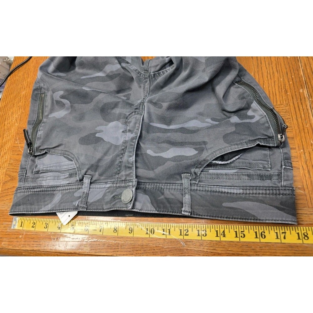 Democracy "Ab" Solution Size 12 Camouflage Booty Lift Jeans - Picture 3 of 11
